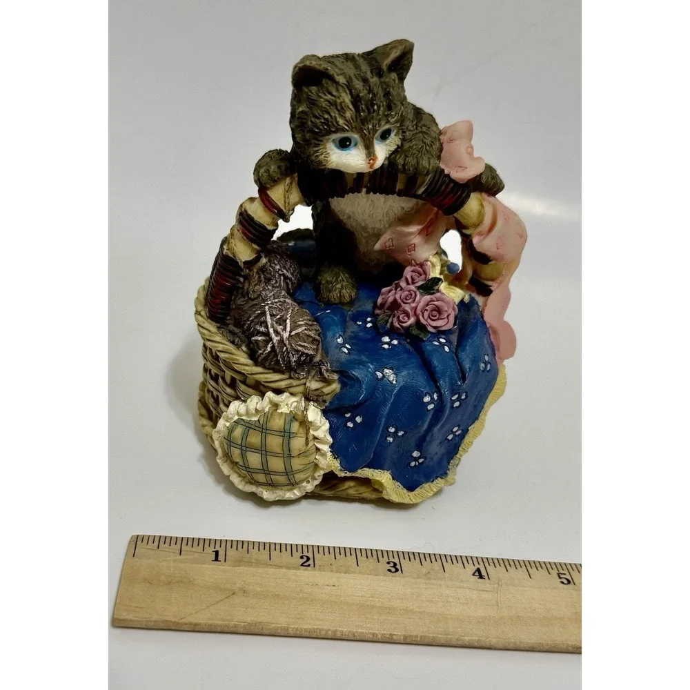 Vintage Cat Sewing Basket Music Box Figurine Kitten Yarn Quilt Cottagecore Decor
